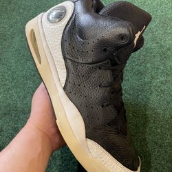 Size 13 - Jordan Flight Tradition 