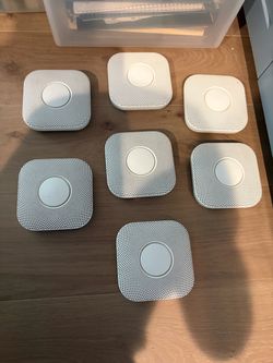 Set of 7 Nest Protects + Mounts