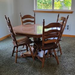 Dining Room Table and Chairs