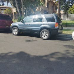2004 Ford Escape