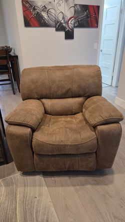 Recliner Brown very clean