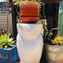 OWL PLANT STAND