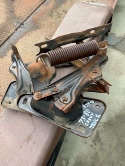 1973-80 Chevy truck hood hinges