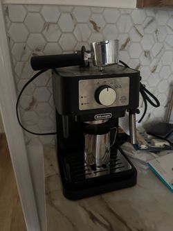 De'Longhi Stilosa Espresso Machine