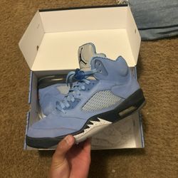 Jordan 5 UNC