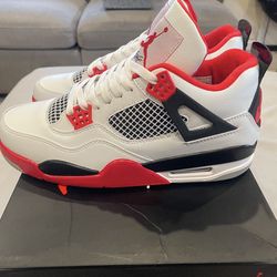 Jordan 4s
