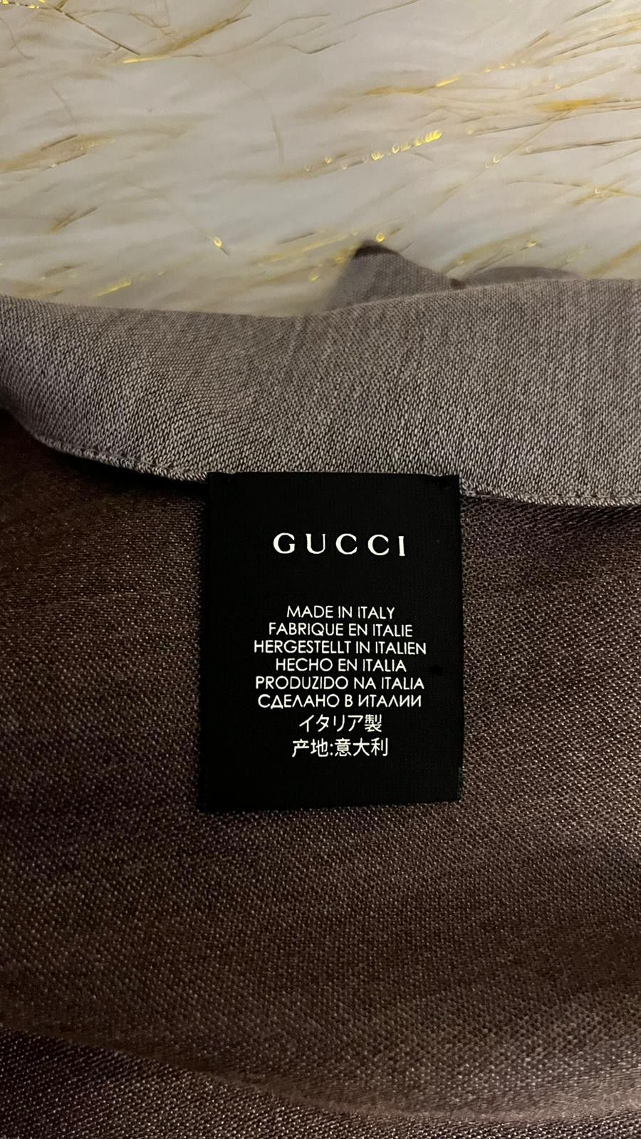 100% Authentic. Beautiful Gucci Scarf.