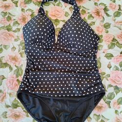 ❤️ 2 BAMBOO, Ladies Black & White Polka Dot Retro Style Swimsuit! 🌼 Size: 2XL