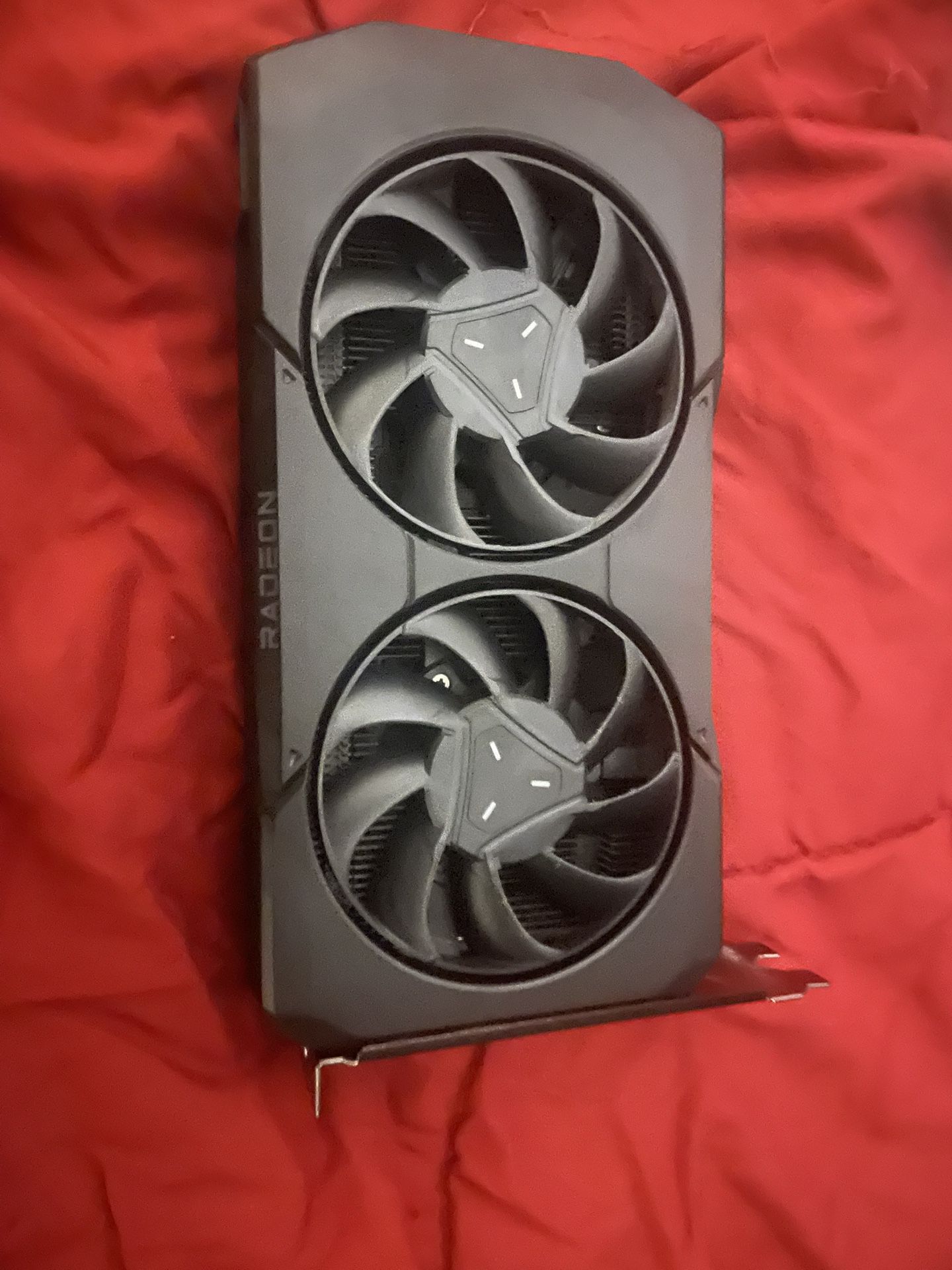 rx 7600 8gb