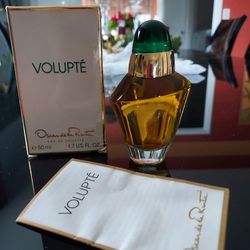 Oscar De LA Renta Perfume