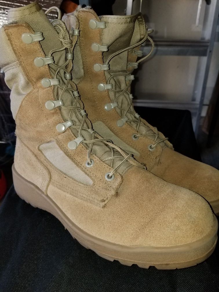 Work boots size 7