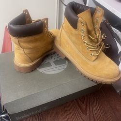 Timberland Size 4 Junior