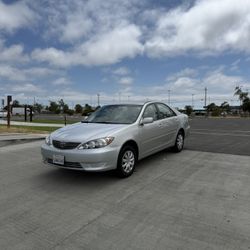 2005 Toyota Camry 
