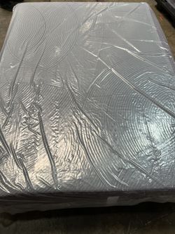 Purple RestorePlus™ Cool Touch 13" Hybrid Mattress