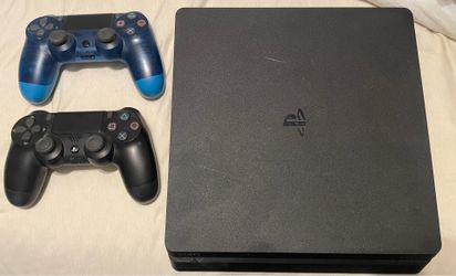 PlayStation 4 (PS4)