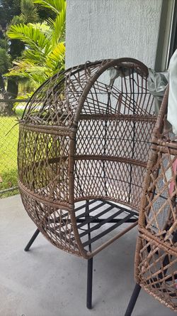 Egg chairs - no cushions