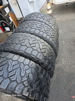 4 used tires Lt35x12.50r20 Nitto Recon Grappler AT $299.00