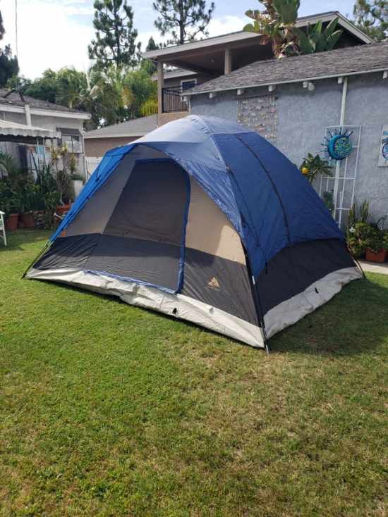 Camping Tent - 6 Person In Excellent Condition