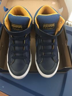 Converse kids size 3