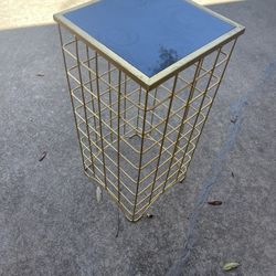 Small Decorative End Table $20