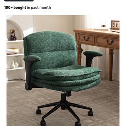 Brand New Green Sherpa Wide Seat Criss Cross Height Adjustable Rolling Office/Vanity Chair