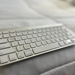 Apple Magic Keyboard 