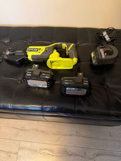 RYOBI 18 Volt bolt cutter with Battery and Charger