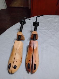 Wooden Shoe Trees with Metal Spring