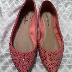 Pointed-toe ballet flats