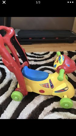 Toddlers ride car