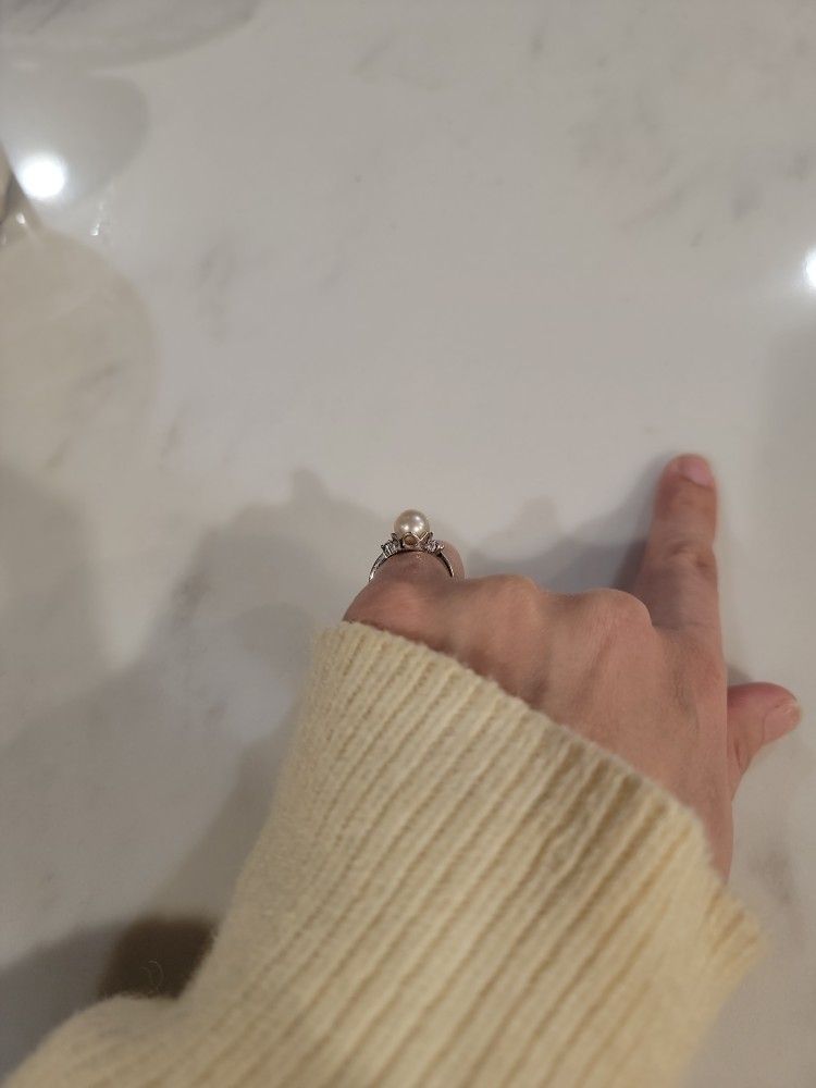 Pearl Ring In Tiara Basket