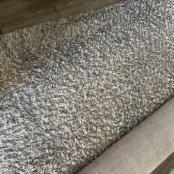 ///Gray 8 X 10 Area Carpet Shaggy Style ///
