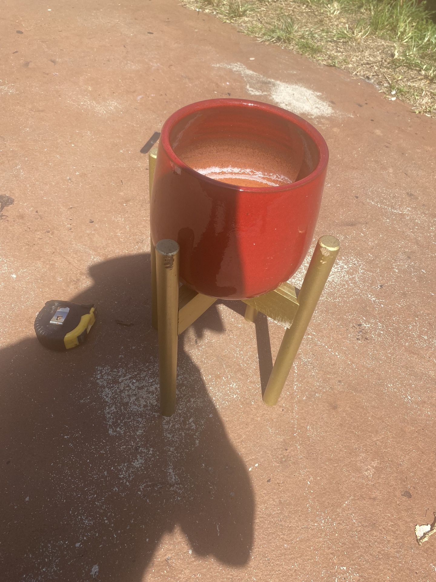 Adjustable Plant Stand, And Pot
