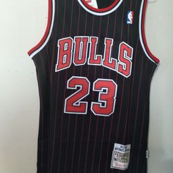 Michael Jordan Jersey  Size M