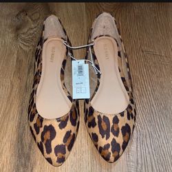 Old Navy Women’s / Girl’s Shoes, Size 6