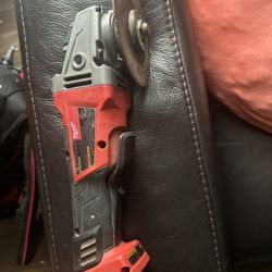 Milwaukee Grinder