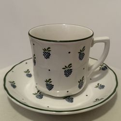 Blue Berries Tea Cups