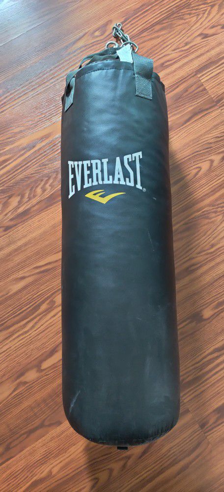 Everlast black punching bag with stand, Two Sets Of Wraps, Gloves, See Description 