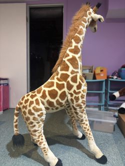 Melissa And Dough Giant Standing giraffe