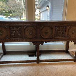 Sideboard/Buffet 