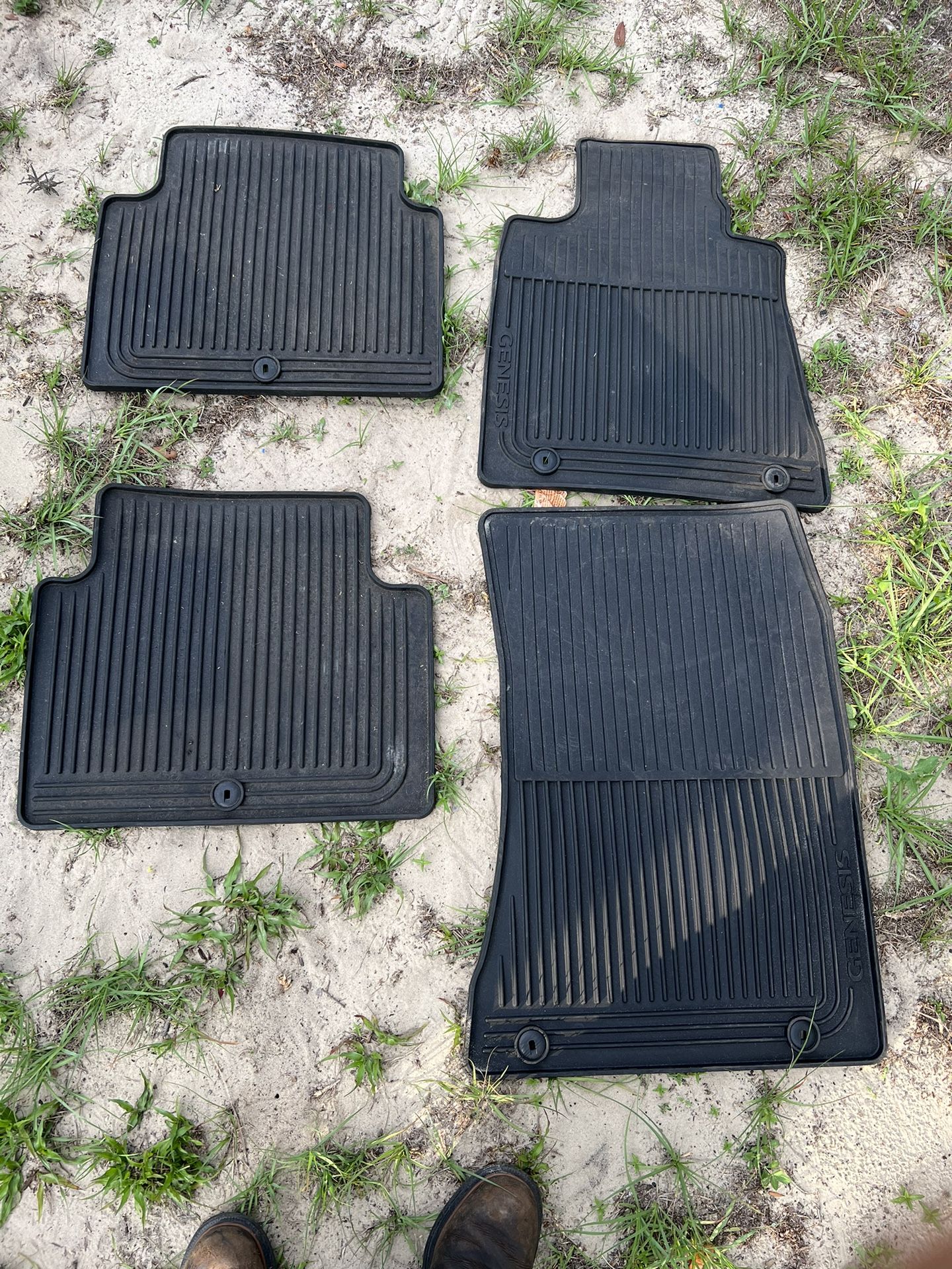 Hyundai Genesis Floor Mats