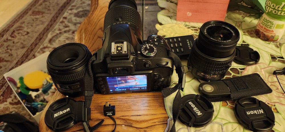 Nicon D3300 Beatiful Camara All Acesories 260