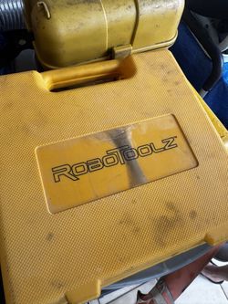 RoboToolz