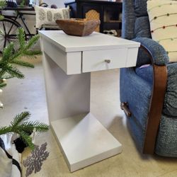 Waneta C End Table with Storage