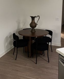 39 inch dining table and chairs