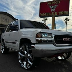 26x10 6x139 Chrome Snowflake Rims And Tires 305/30/26