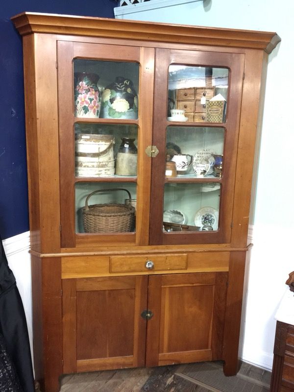 Beautiful antique 1800’s cherry corner cabinet!