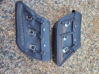1991 Harley Davidson leather Saddle Bag Set
