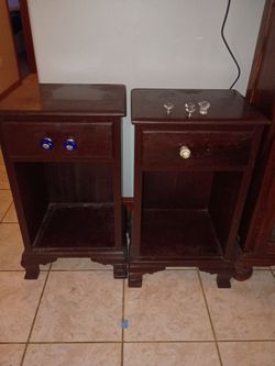 Mahogany wood bedside tables