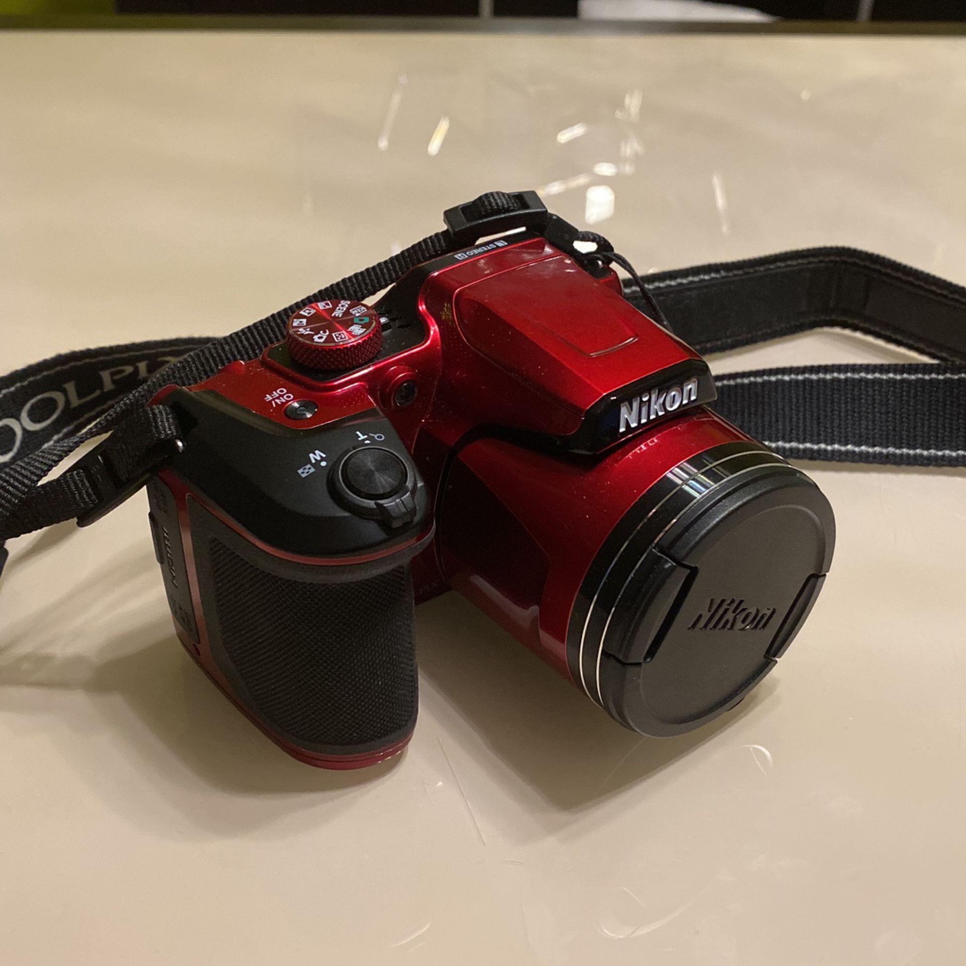 Nikon Coolpix B500 - LIKE NEW!